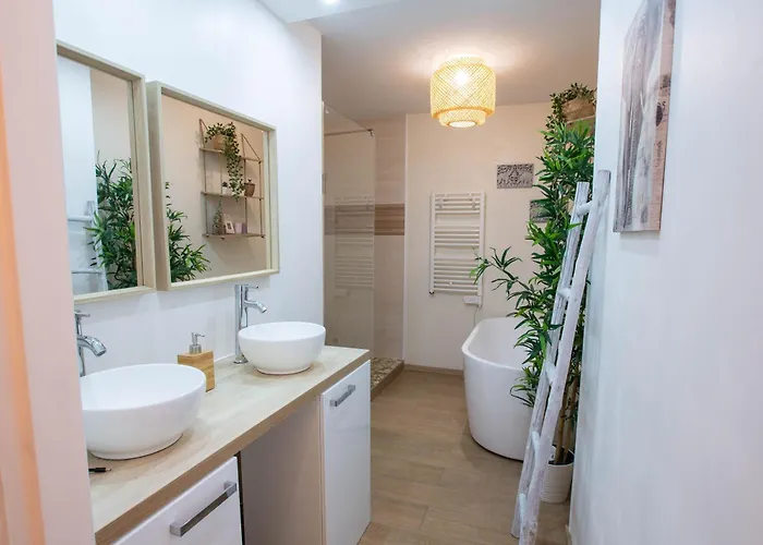 Le Coccon Entre Cambo Et Lardenne *