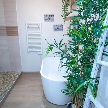 Le Coccon Entre Cambo Et Lardenne Apartman *